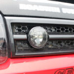 グリルにはTOTSUGEKI L2500 LEDフォグ